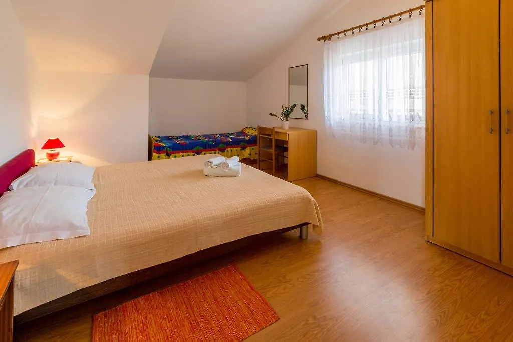 Apartments Marica Novi Vinodolski 0*,