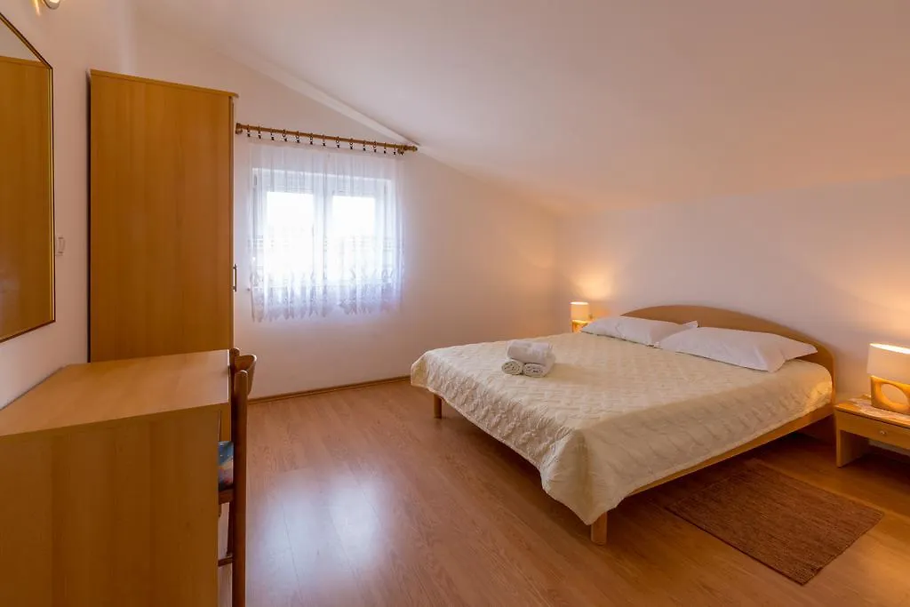 Apartments Marica Novi Vinodolski