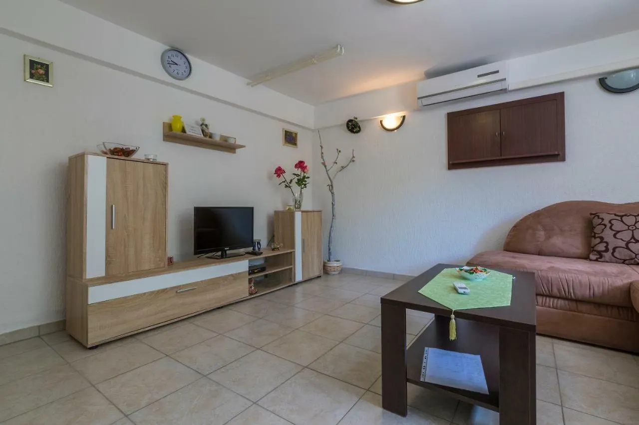 Apartments Marica Novi Vinodolski 0*,