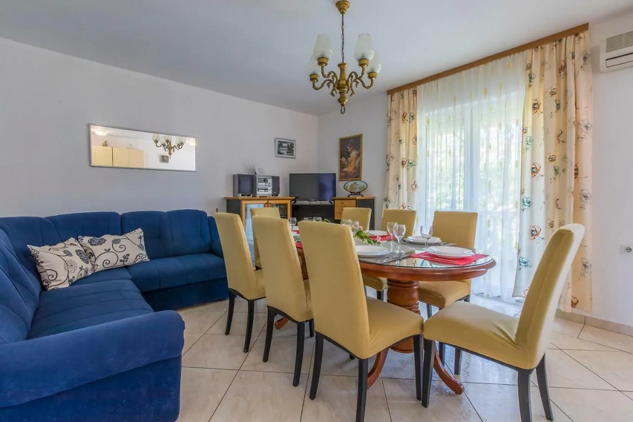 Apartments Marica Novi Vinodolski
