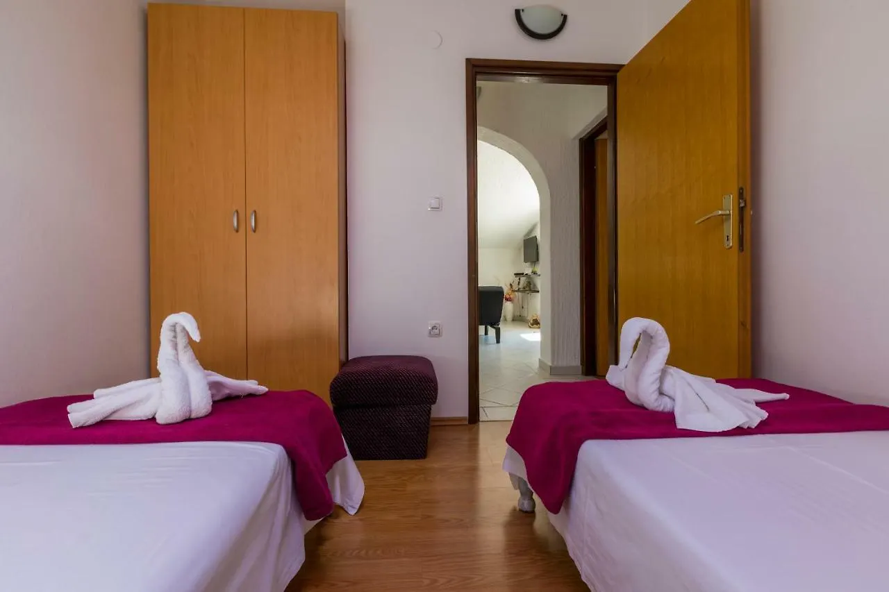 Apartments Marica Novi Vinodolski